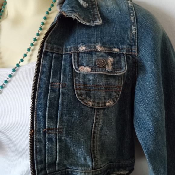 Cropped jean jacket - Picture 4 of 8
